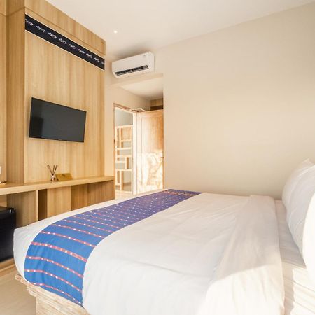 Dejavu 2.0 Hotel Bajo Komodo 라부안 바조 외부 사진