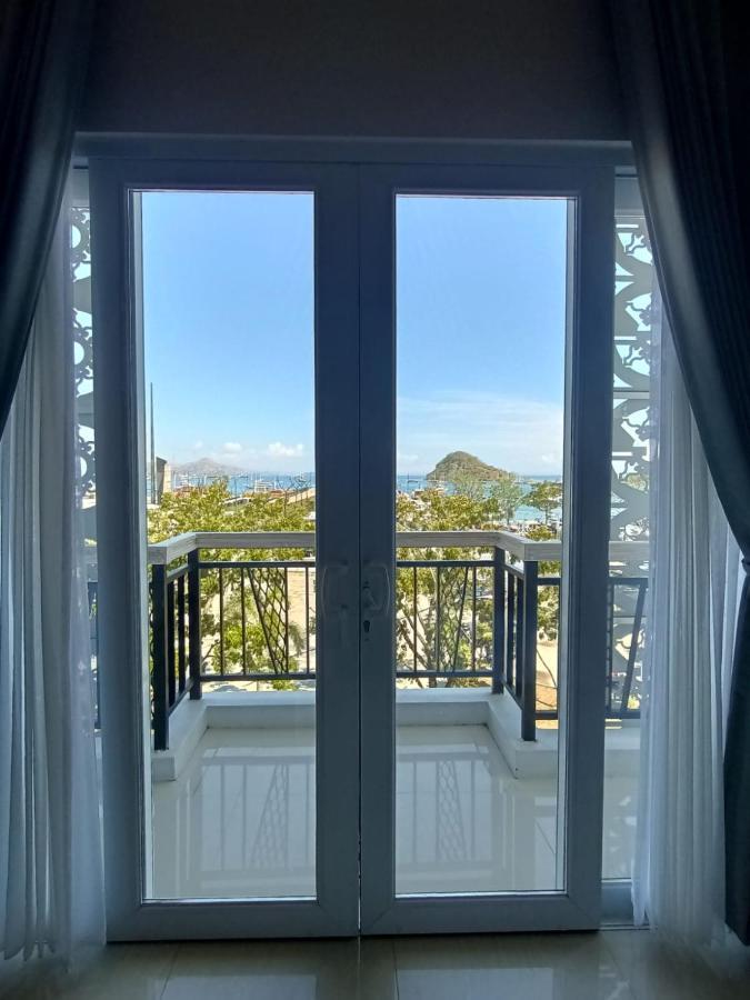 Dejavu 2.0 Hotel Bajo Komodo 라부안 바조 외부 사진