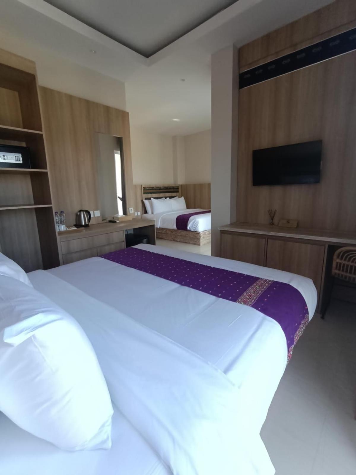 Dejavu 2.0 Hotel Bajo Komodo 라부안 바조 외부 사진