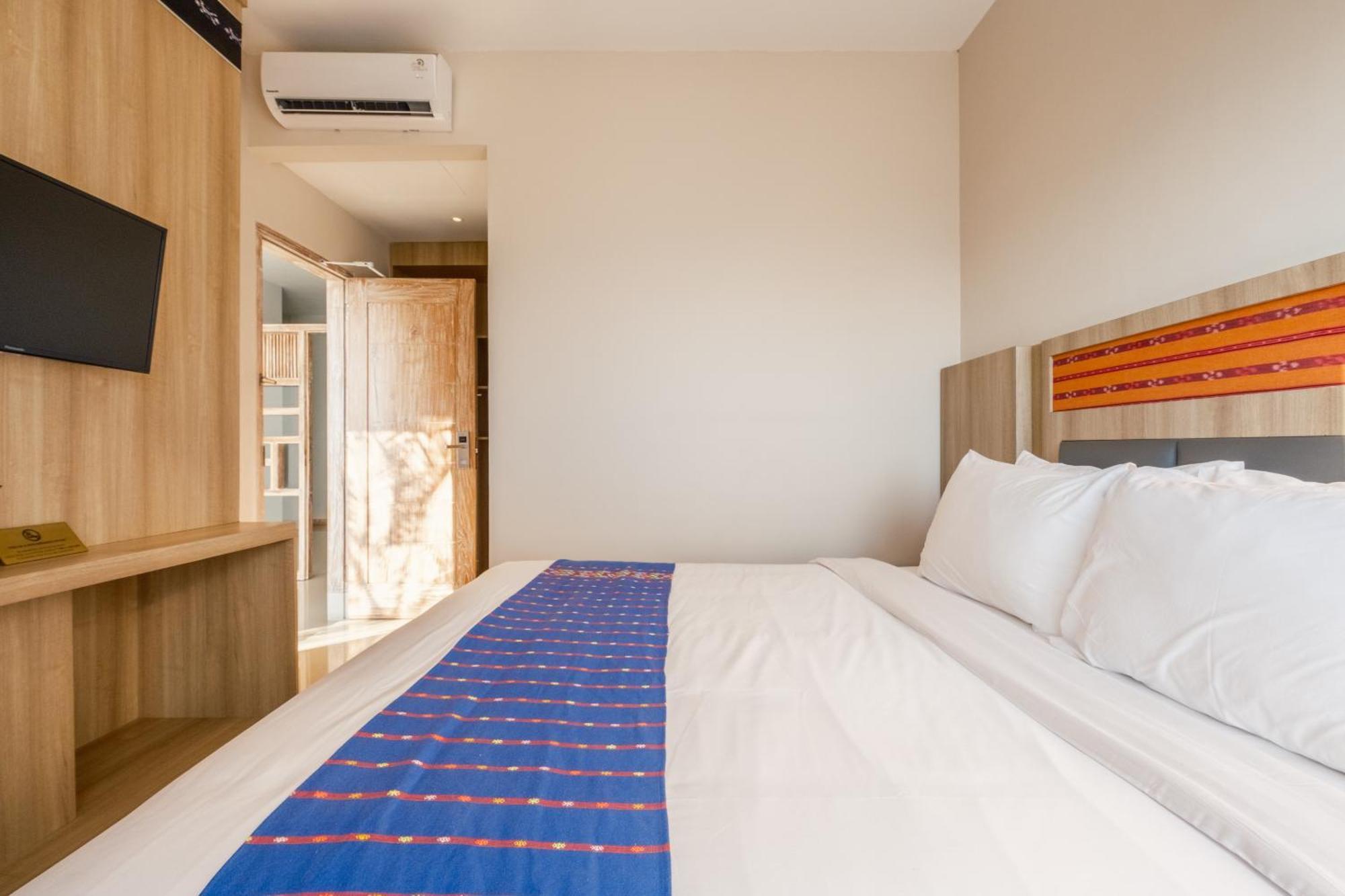 Dejavu 2.0 Hotel Bajo Komodo 라부안 바조 외부 사진