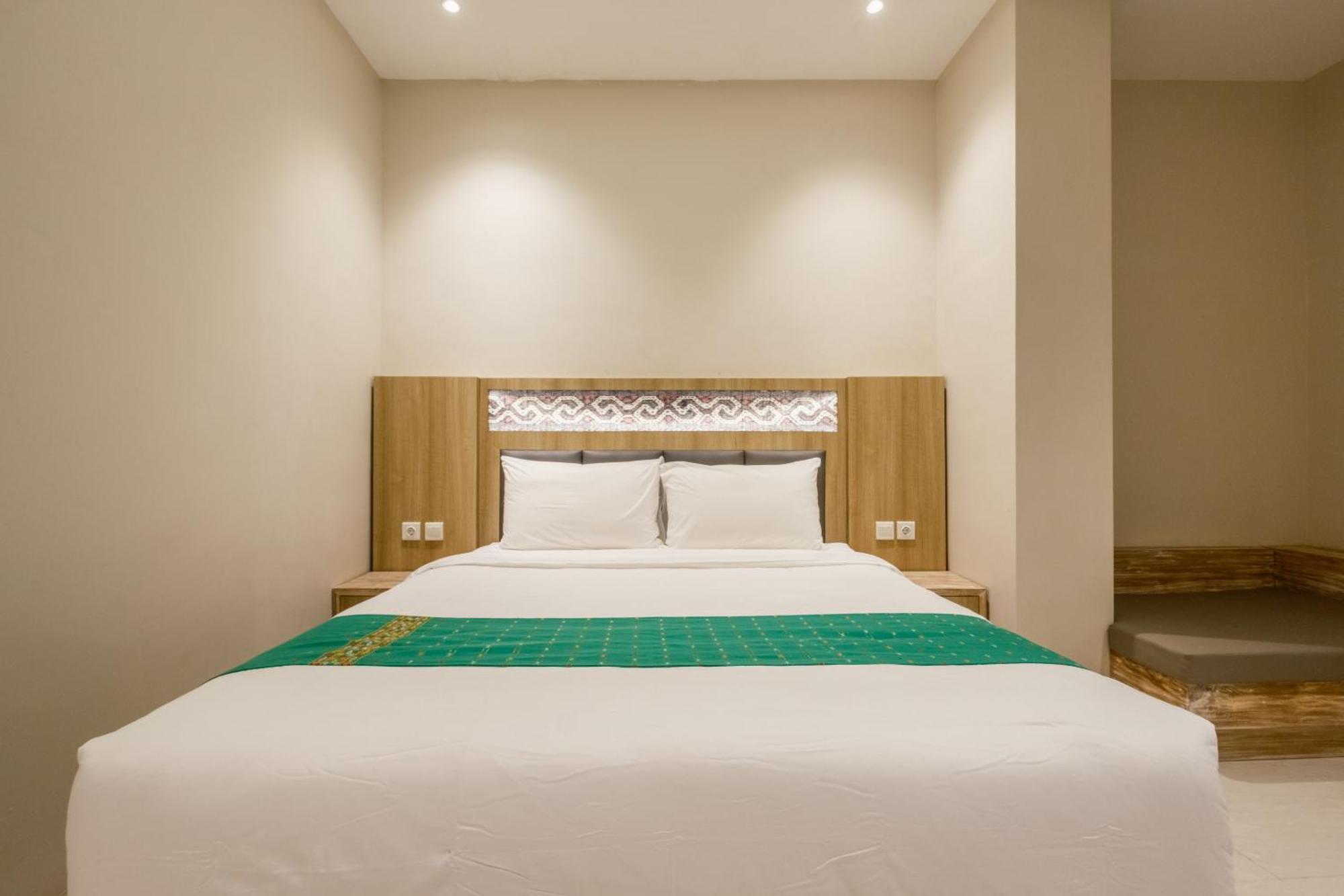 Dejavu 2.0 Hotel Bajo Komodo 라부안 바조 외부 사진