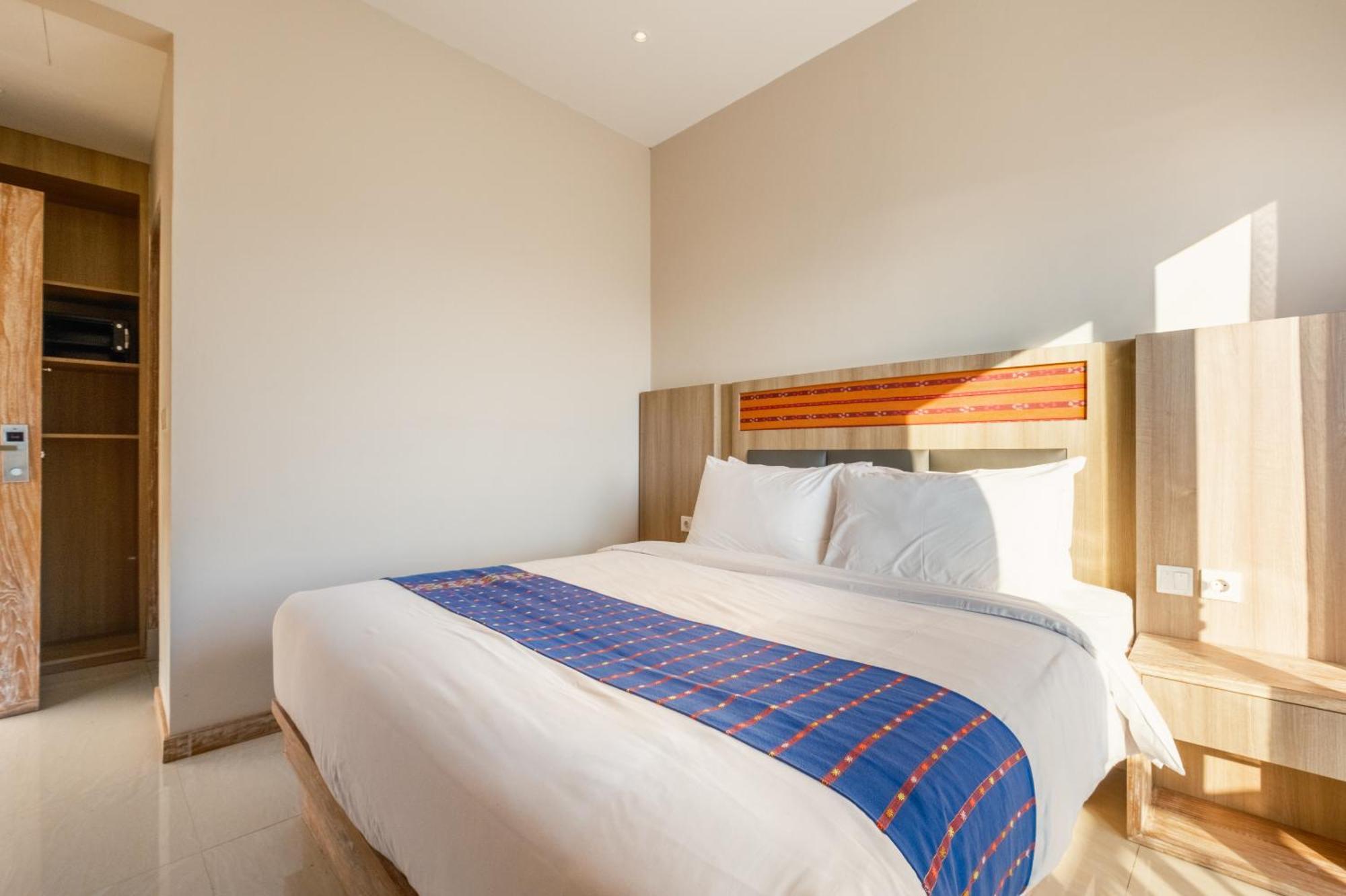 Dejavu 2.0 Hotel Bajo Komodo 라부안 바조 외부 사진