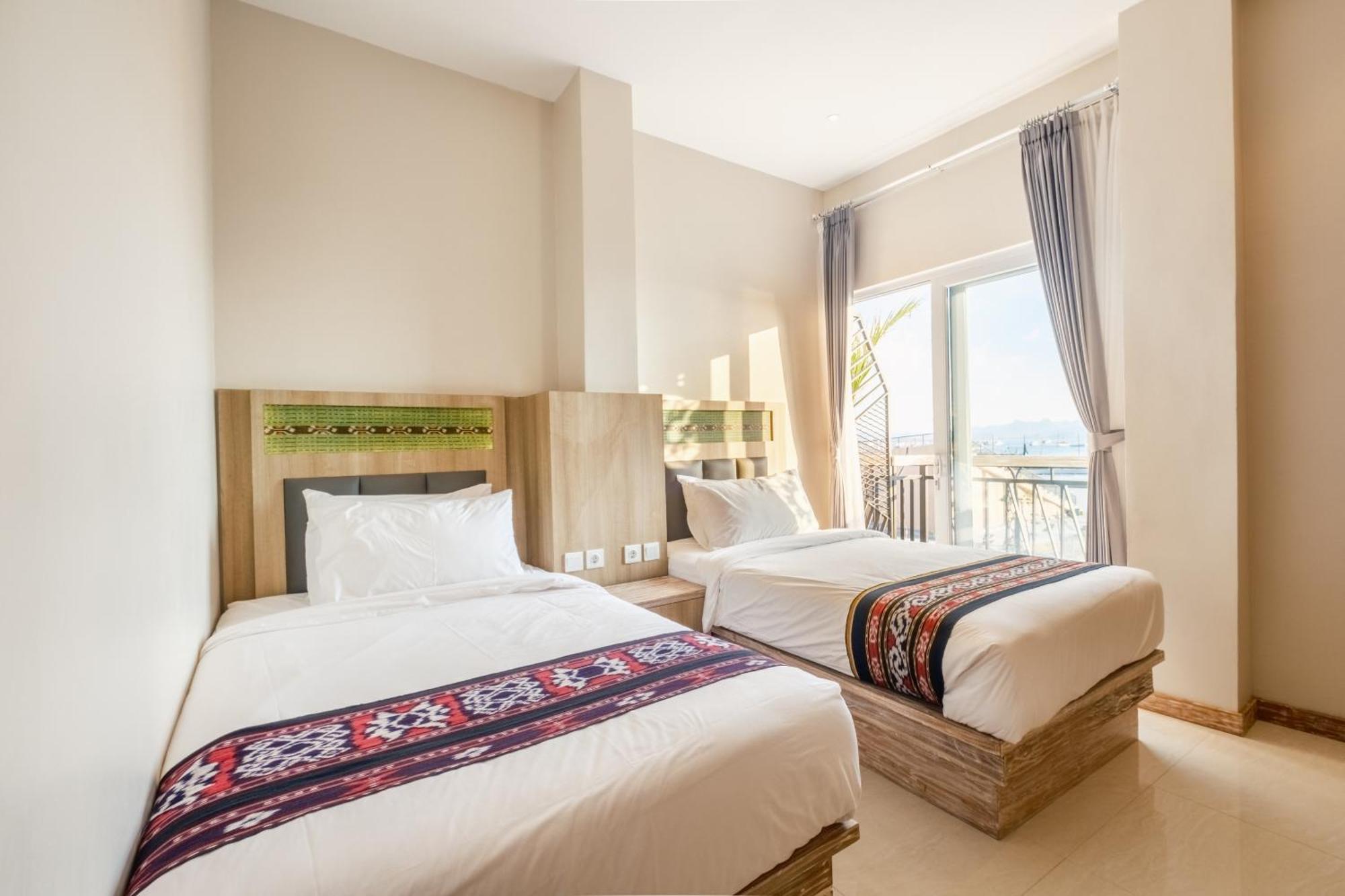 Dejavu 2.0 Hotel Bajo Komodo 라부안 바조 외부 사진