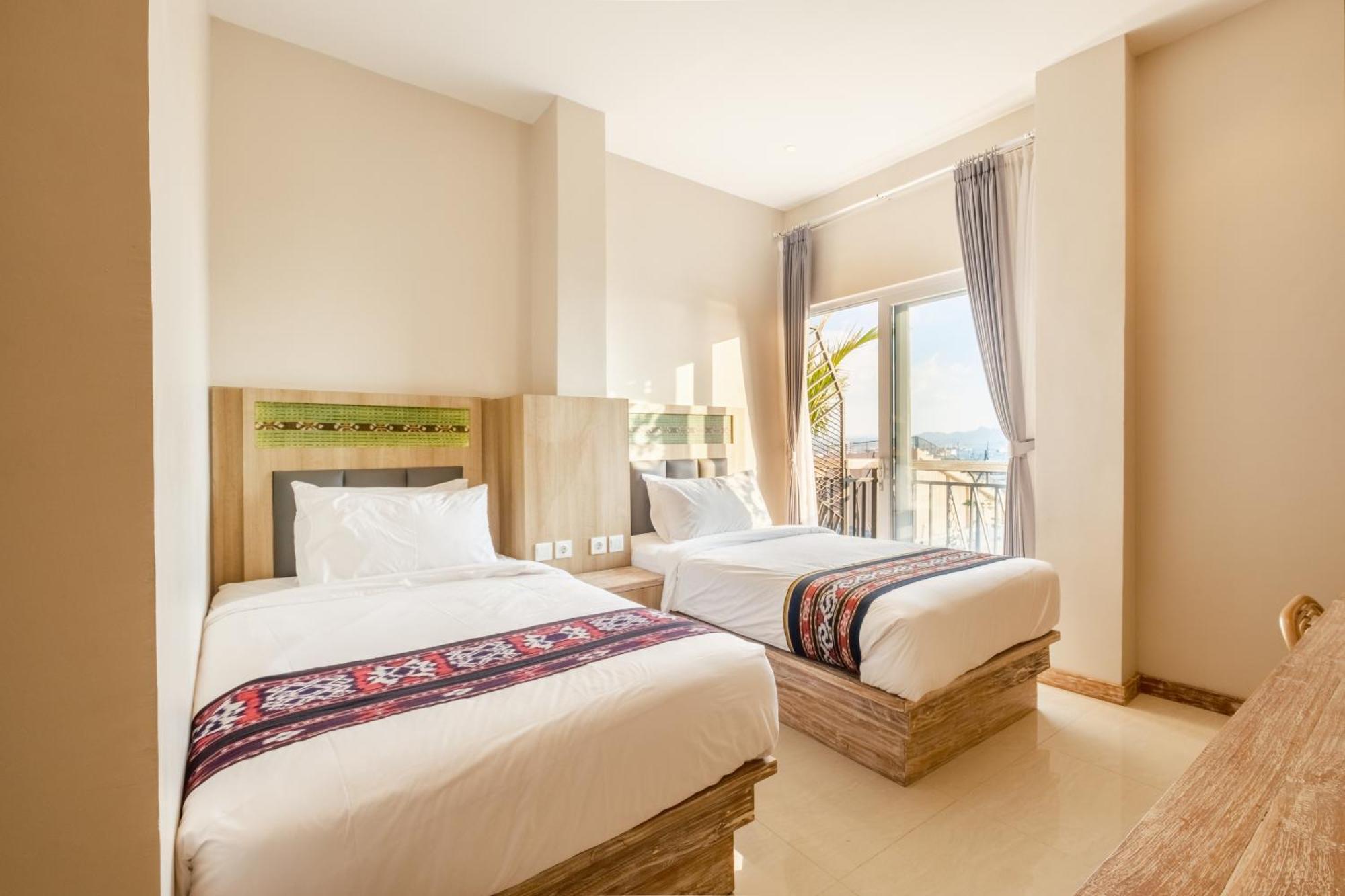 Dejavu 2.0 Hotel Bajo Komodo 라부안 바조 외부 사진