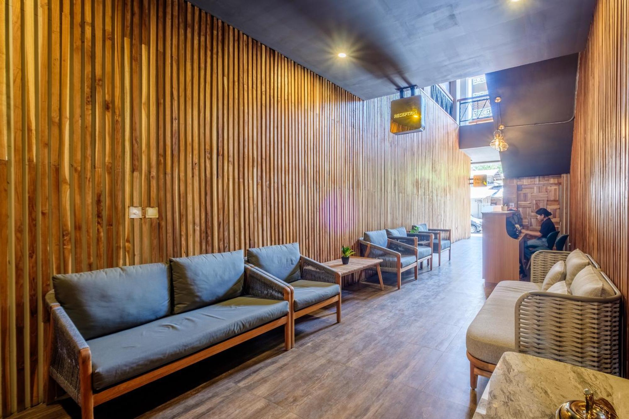 Dejavu 2.0 Hotel Bajo Komodo 라부안 바조 외부 사진